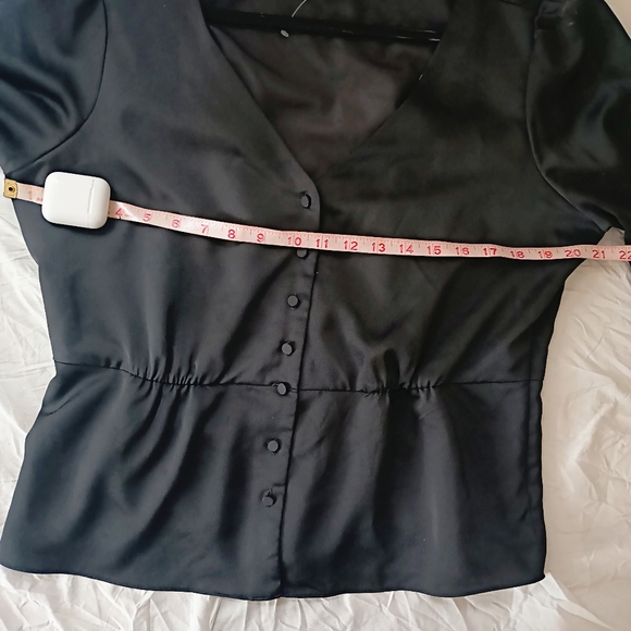 J.crew  women's Satin back crepe button-front blouse,Size 14, black - Picture 7 of 9